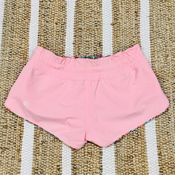 Lululemon hottie hot shorts reversible floral flowers blush pink sports … - Picture 7 of 10